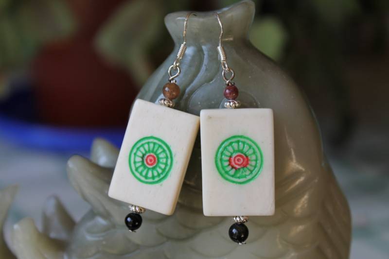 Mahjong Fliesen Ox Knochen Ohrringe, Sterling Silber Haken von JianBeadsJewelry