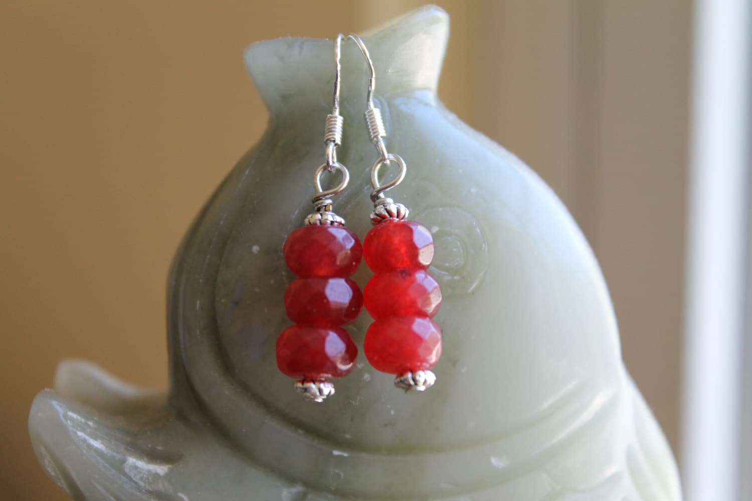 Rot Jade Ohrringe, Sterling Silber Haken von JianBeadsJewelry