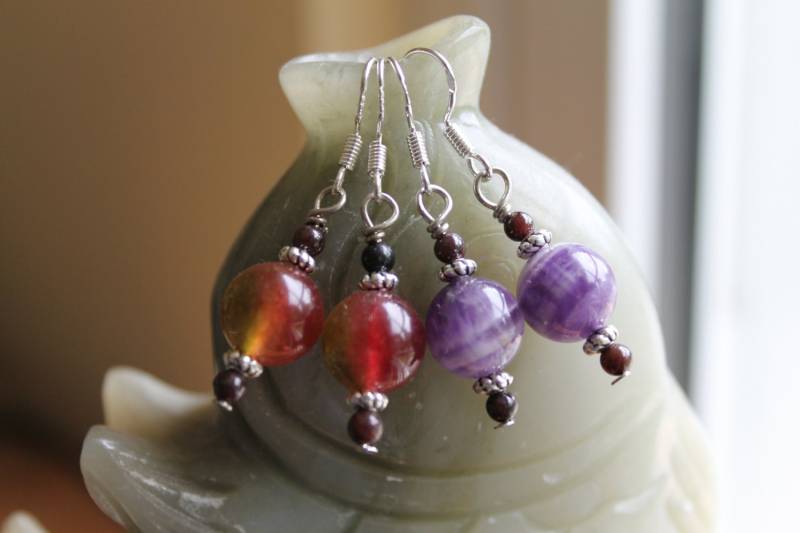 Runde Amethyst Ohrringe Und Rot Jade Ohrringe, Sterling Silber Haken von JianBeadsJewelry