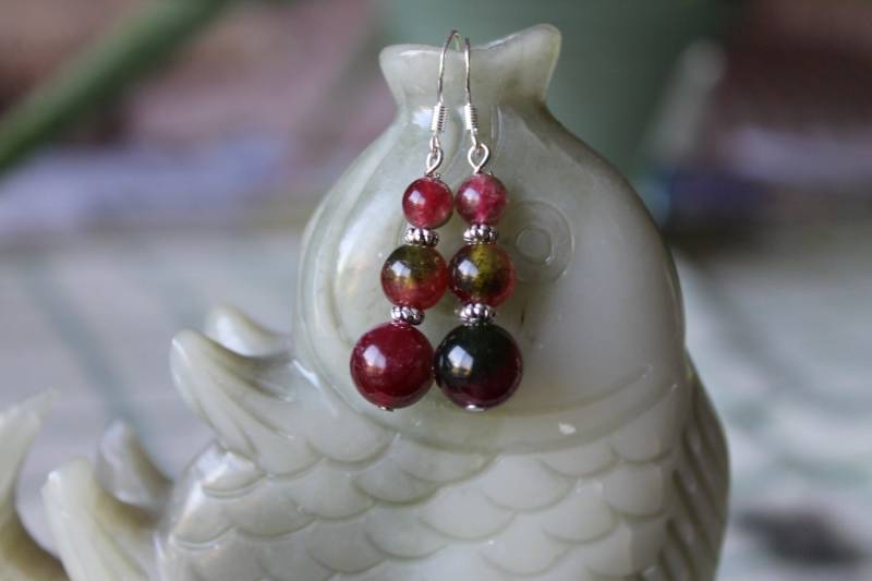 Schöne Rot Grün Jade Ohrringe, Sterling Silber Haken von JianBeadsJewelry