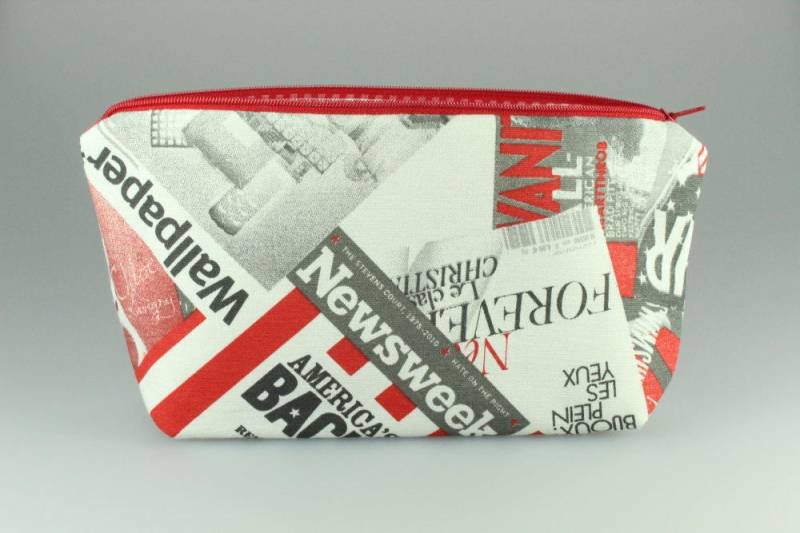 Newsweek Reißverschluss-Tasche/Beutel Newsweek Reißverschluss-Tasche/Beutel von JibbyrooSews