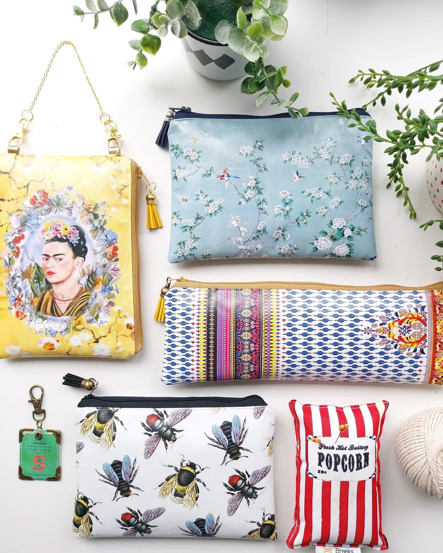 Gemusterte Vegan Kunstleder Geldbörse Schmaler Kartenhalter, Geldbörse von JiggleMaWiggle