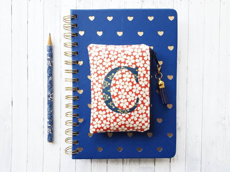 Blumen Portemonnaie Mit Monogramm Personalisierte Geldbörse von JiggleMaWiggle