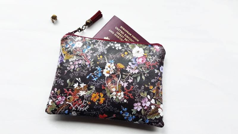 Portemonnaie Aus Veganem Leder Mit Blumenmuster Schmale Geldbörse von JiggleMaWiggle