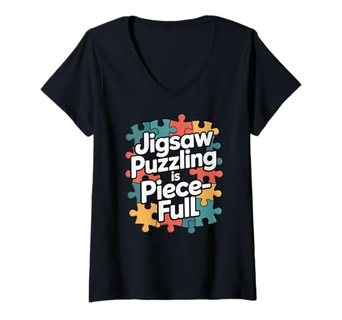 Damen Puzzling is Piece Full Puzzle Lover T-Shirt mit V-Ausschnitt Damen Puzzling is Piece Full Puzzle Lover T-Shirt mit V-Ausschnitt von Jigsaw Puzzle Puzzling Puzzle Lover Calm