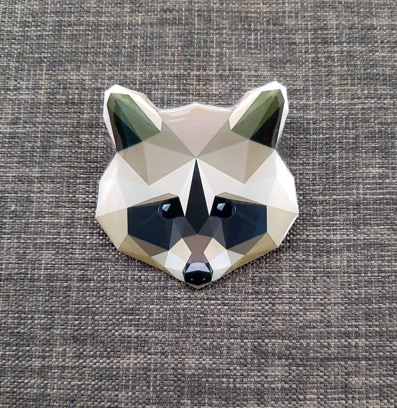 Polygons Abstrakter Waschbär Teddybär Original Handgemachte Kristall Brosche in Kunstharz Polygons Abstrakter Waschbär Teddybär Original Handgemachte Kristall Brosche in Kunstharz von JihaDesignCZ