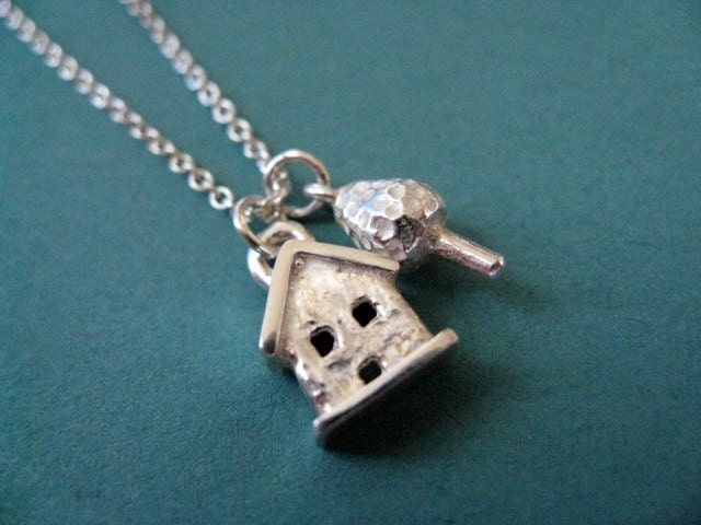 Kleines Haus Und Baum Halskette Sterlingsilber Kleines Haus Und Baum Halskette Sterlingsilber von JillKDavisJewelry
