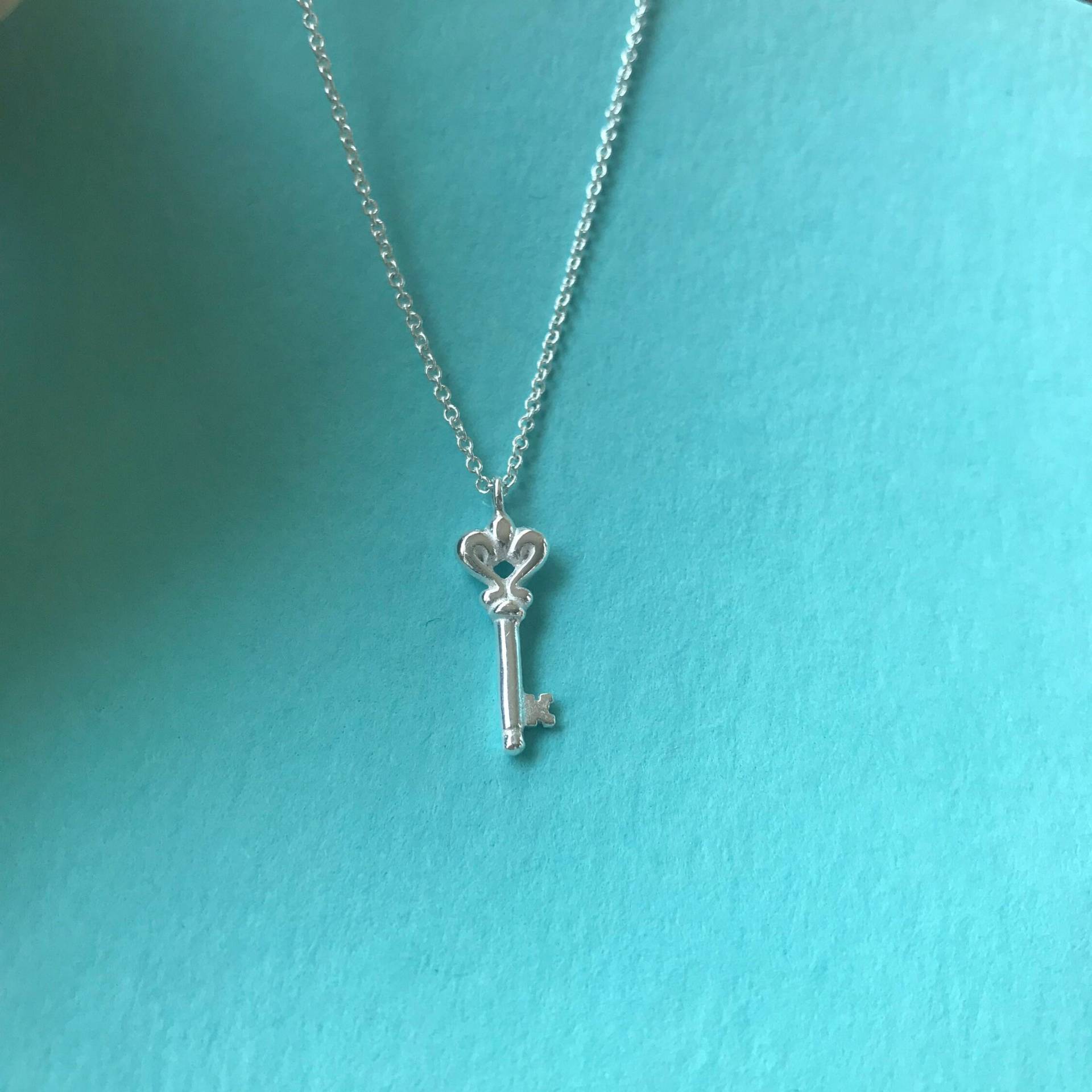 Silberne Schlüssel-Kette - Zarten Charme, Dünne Kette Silberne Schlüssel-Kette - Zarten Charme, Dünne Kette von JillKDavisJewelry