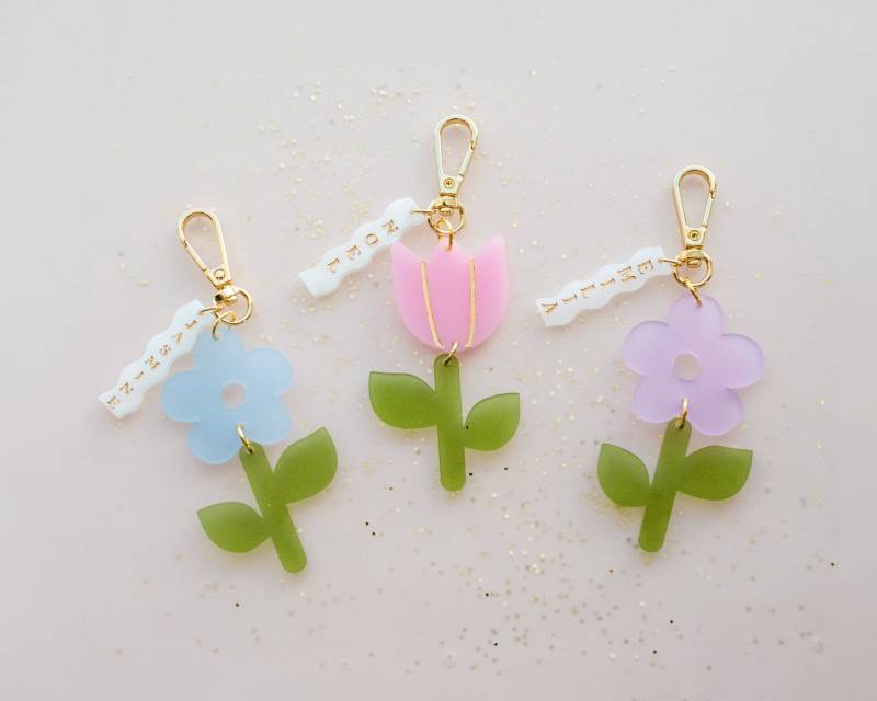 Personalisierter Schlüsselanhänger Blumen, Benutzerdefinierte Name, Ostergeschenk, Personalisiertes Geschenk, Acryl Schlüsselanhänger, Name Personalisierter Schlüsselanhänger Blumen, Benutzerdefinierte Name, Ostergeschenk, Personalisiertes Geschenk, Acryl Schlüsselanhänger, Name von JillMakes