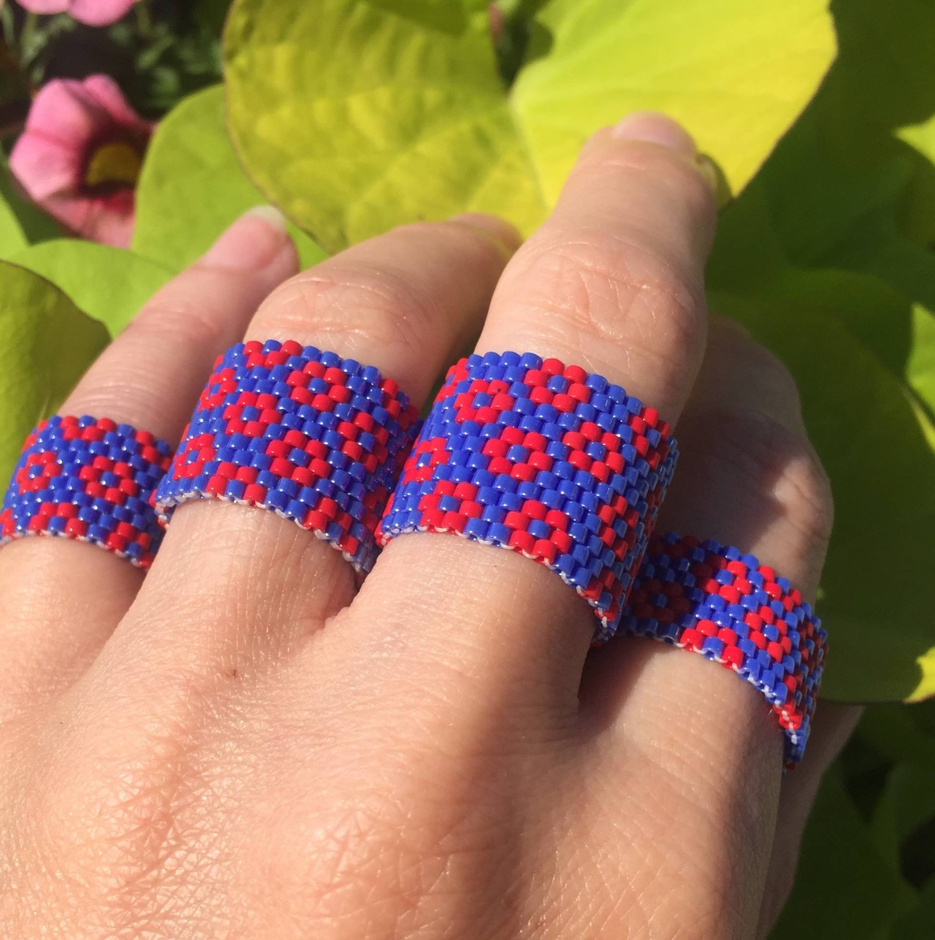 Fishman Donut Ringe Gewebt Mit Miyuki Glasperlen Fishman Donut Ringe Gewebt Mit Miyuki Glasperlen von JillSeitzMakes