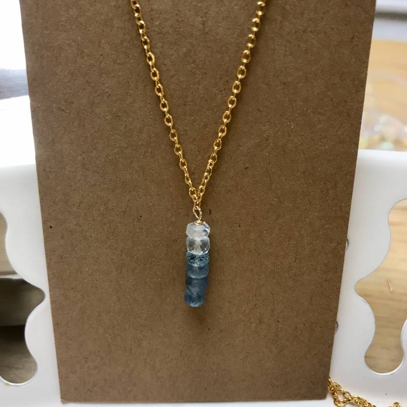 Natürliche Aquamarin Halskette/Gelbgold Gefüllt Natürliche Aquamarin Halskette/Gelbgold Gefüllt von JilliansSidenote