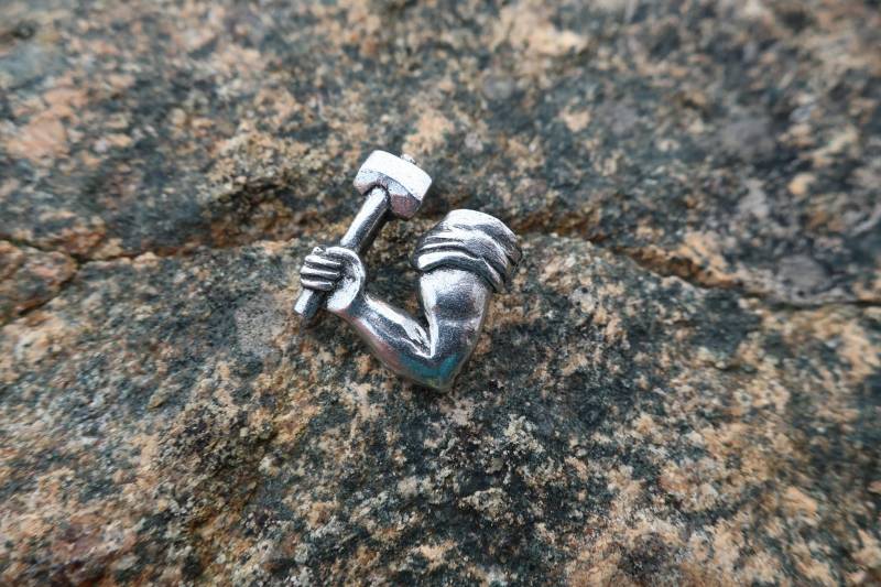 Arm Und Hammer Zinn Reversnadel - Cc642 - Arbeiter, Konstruktion, Schlittenhammer Laborer Pins von JimClift