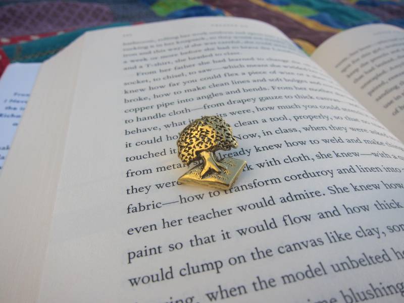 Gold Baum Des Lernens Revers Pin - Cc558G - Lese-, Lern-, Lese - Und Lehrer-Anstecknadeln von JimClift