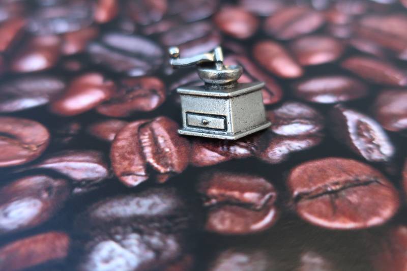 Kaffeemühle Anstecknadel - Cc154 Kaffee, Koffein, Coffee Shop, Addict Pins von JimClift