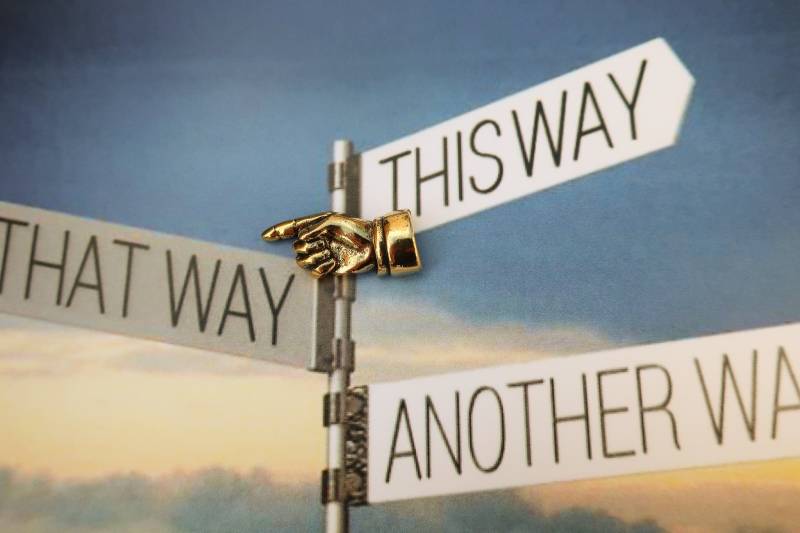 Pointing Finger Gold Dipped Zinn Revers Pin - Cc178G This Way, Hände, Nummer 1, Und Pins von JimClift