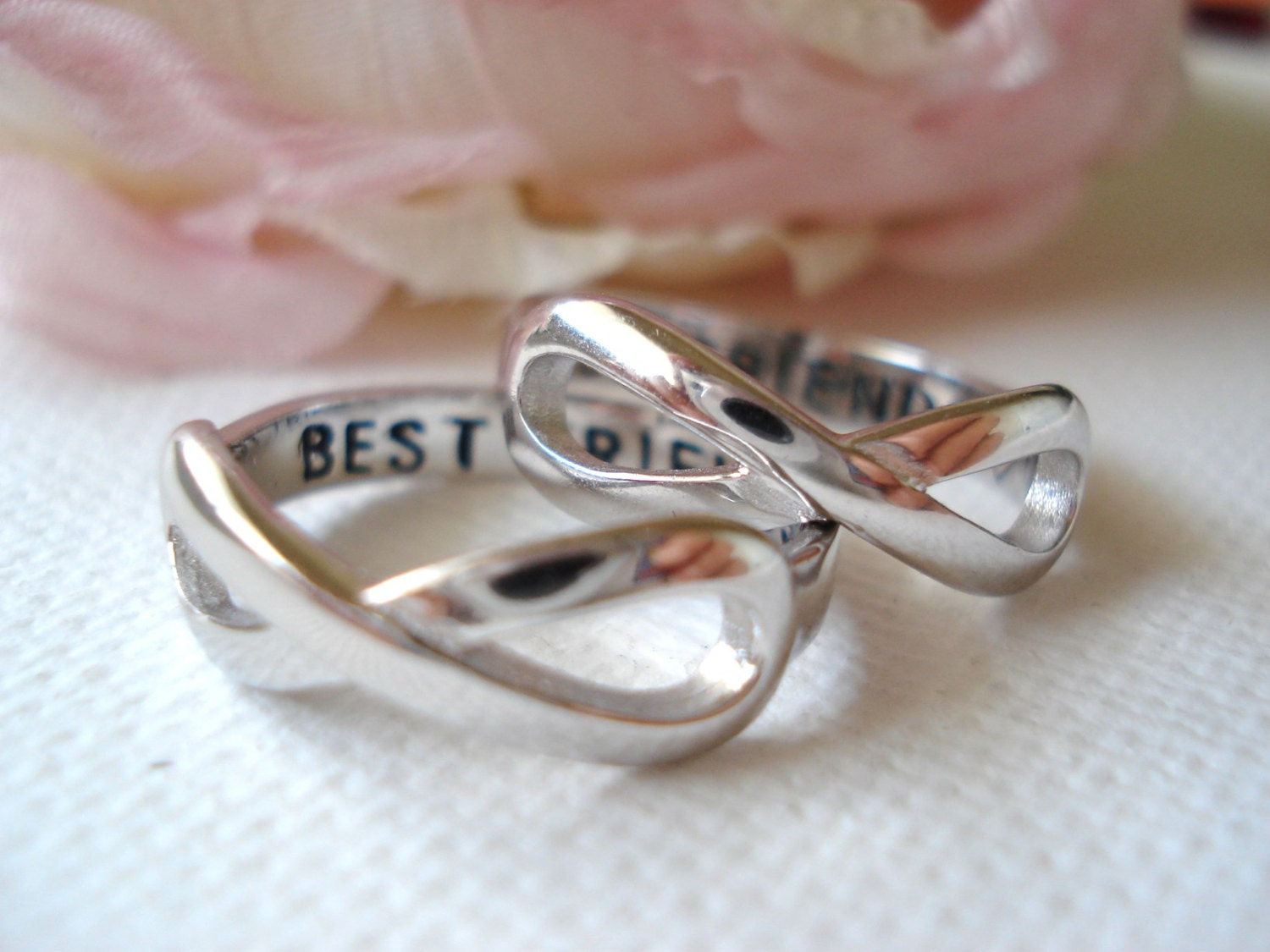 "Zwei "Best Friends" Sterling Silber, Set Mit 2 Ea Infinity Ring ... Individuell Gravierte Ring, Für Immer Freunde, Und Immer, Geschenkring." von JinMadeJewelry