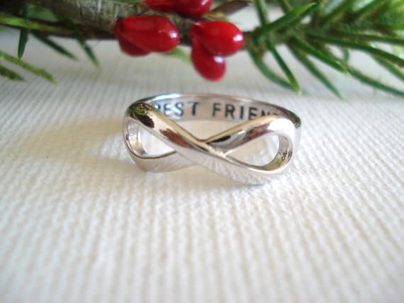 sterling Silber Infinity Ring Best Friends Individuell Gravierter Ring, Für Immer Freunde, Und Immer, Geschenkring, Schwesternschaftsgeschenk von JinMadeJewelry