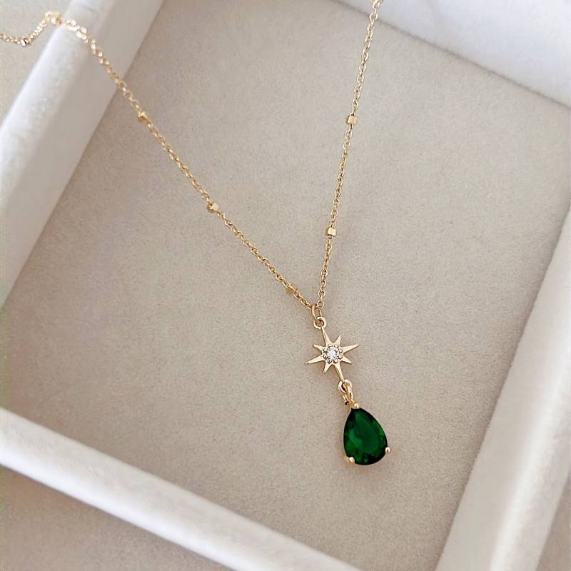 Smaragd Cz Teardrop Charm Halskette/Geschenk Für Frauen Geburtstag Braut Ohrringe Brautjungfer Hochzeitsschmuck von JinnysJewelryBySeJin