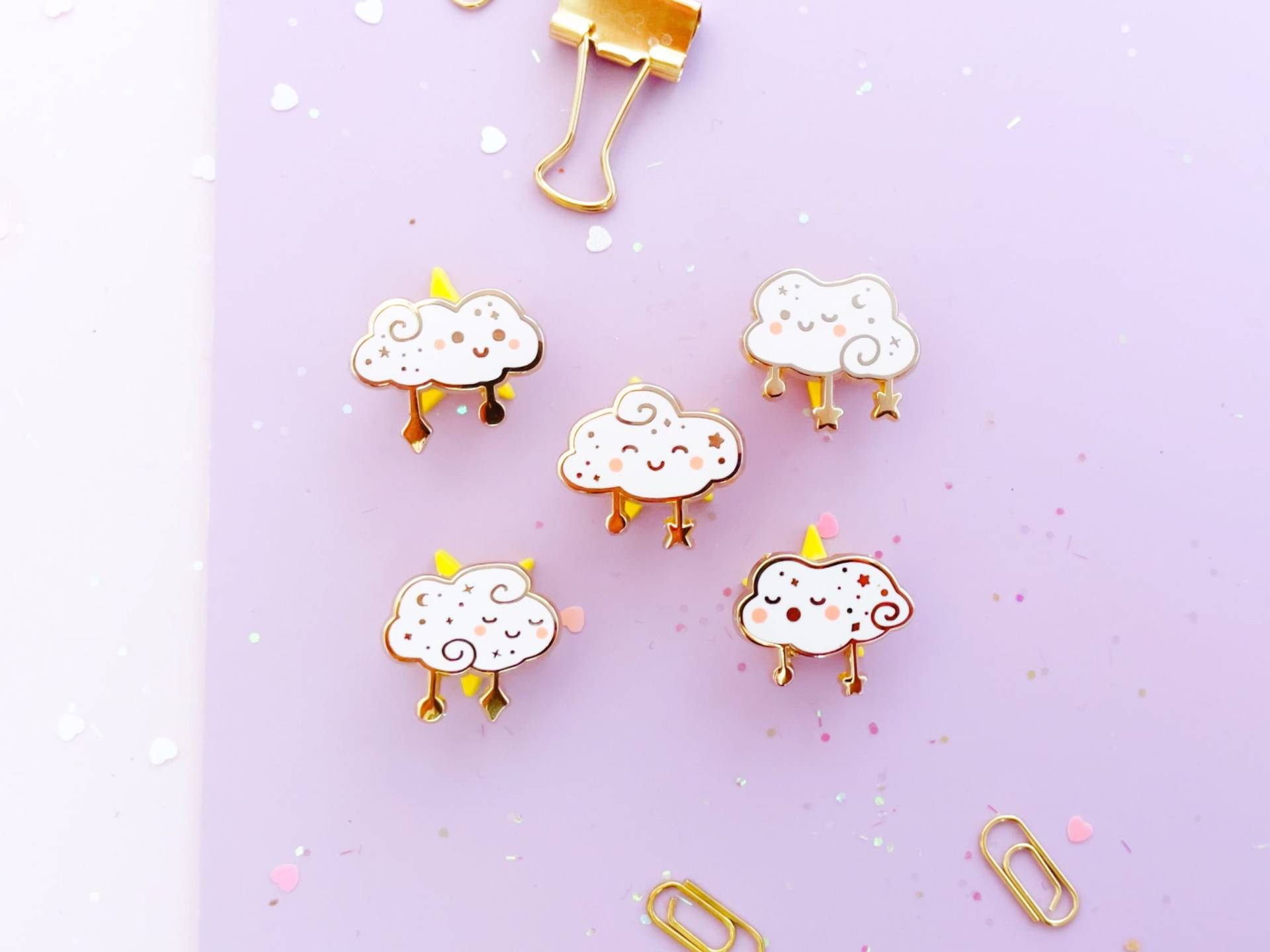 Set Mit Verträumten Wolken Mini Hartemaille Pins - Aus Der Niedlichen Kollektion Füllnadel | Frühlingsgeschenk von Jinosart