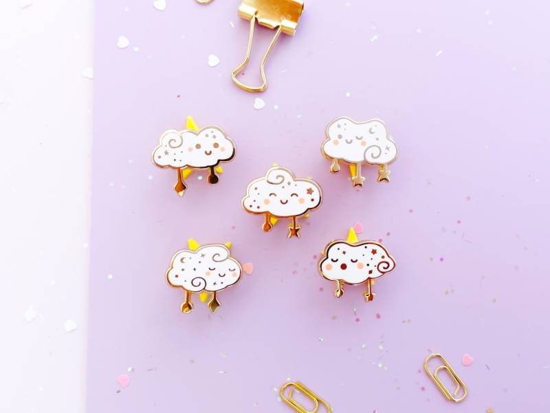 Set Mit Verträumten Wolken Mini Hartemaille Pins - Aus Der Niedlichen Kollektion Füllnadel | Frühlingsgeschenk von Jinosart