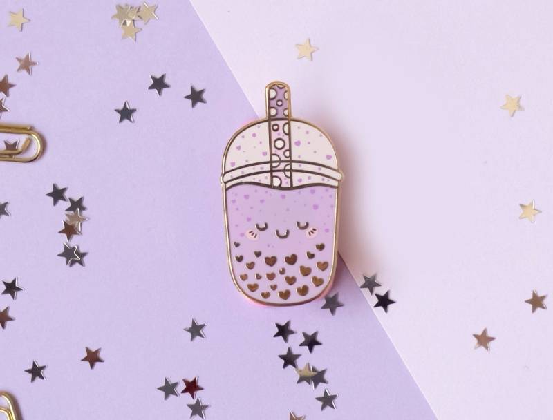 Taro Love Boba Tea Hart-Emaille Pins Aus Der Cute Bubble Tea Friends Kollektion | Sommer Emaille Pin Geschenke Frühlingsgeschenk von Jinosart