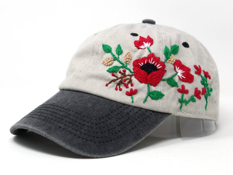 Baseballkappe, Handgestickte Große Rote Blumen-Hutkappe, 2-Farbiger Baseballhut Mit Gebogener Krempe, Grau-Schwarze Sommerkappe von JinsArtCorner