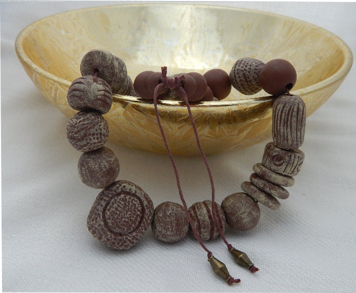 staubige Trüffel Boho Chunky Bead Halskette-Unique & Hand-Crafted N123 von JintiWildChic