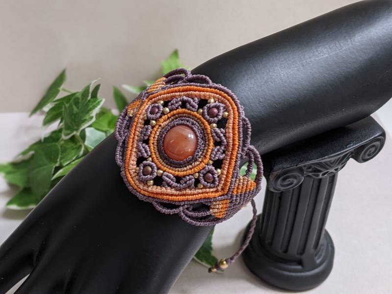 Macramee Armband Mit Karneol, Micro-Macramee von JitisDream