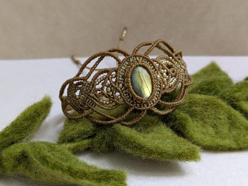 Macramee Armband Mit Labradorit, Edelstein, Boho Style von JitisDream