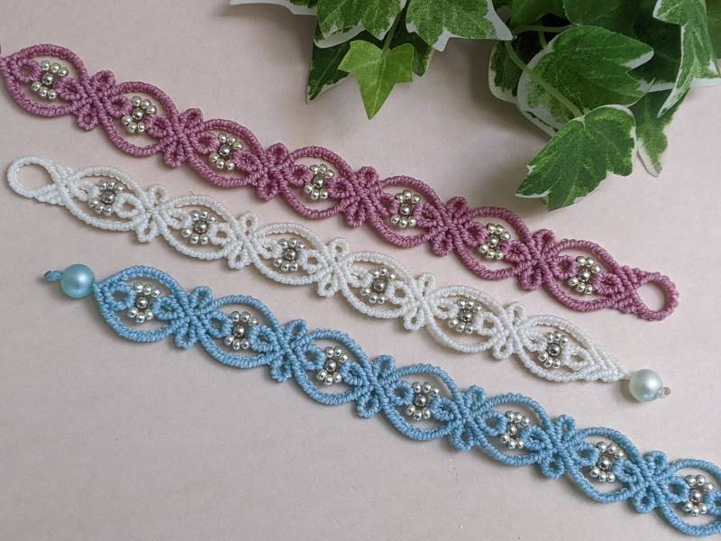 Macramee Armband in Drei Farben Und Größen, Freundschaftsarmband Macramee Armband in Drei Farben Und Größen, Freundschaftsarmband von JitisDream