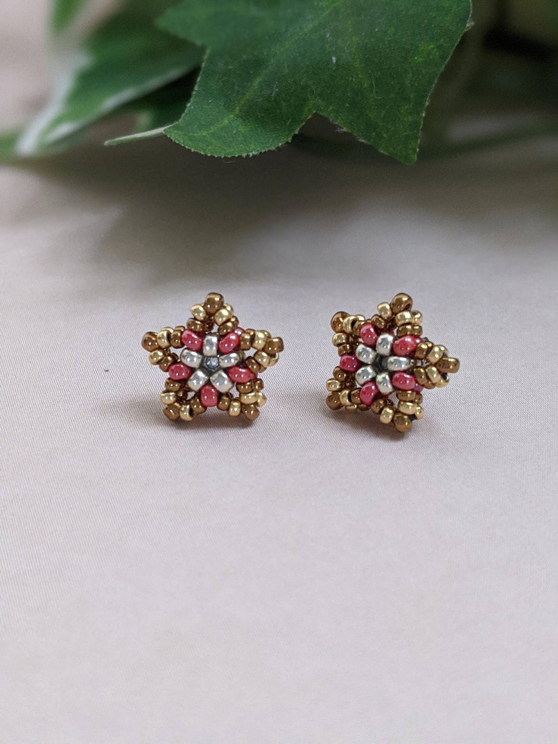 Perlenohrringe " Stern", Ohrstecker von JitisDream