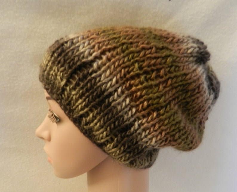 Bogo Handgestrickte Warme Kuschelige Löwenlandschaft H4375 Sofort Versandfertig von JnJGiftsHandmade