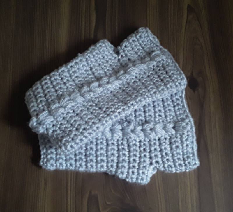 Gehäkelte Armstulpen Grau W1014 Versandfertig von JnJGiftsHandmade