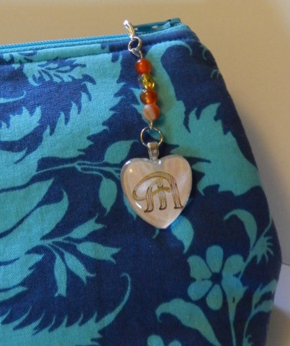 Herz Cabochon Initial Zipper Pull Geldbörse Hoodie Zp5355 Versandfertig Herz Cabochon Initial Zipper Pull Geldbörse Hoodie Zp5355 Versandfertig von JnJGiftsHandmade