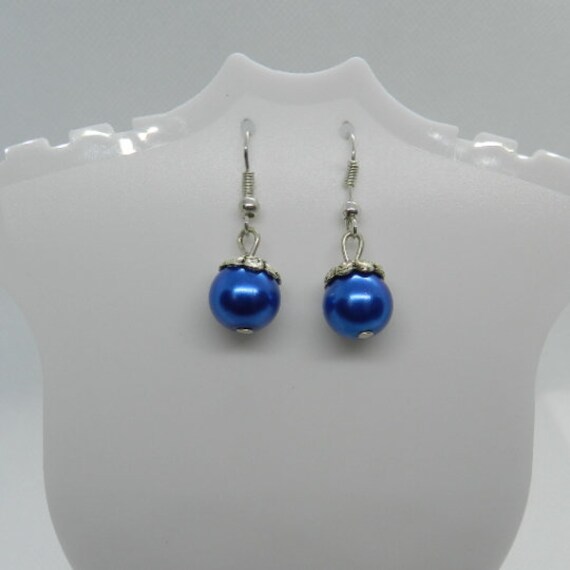 Schöne Blaue Perle Silber Ohrringe E4048 Versandfertig Schöne Blaue Perle Silber Ohrringe E4048 Versandfertig von JnJGiftsHandmade