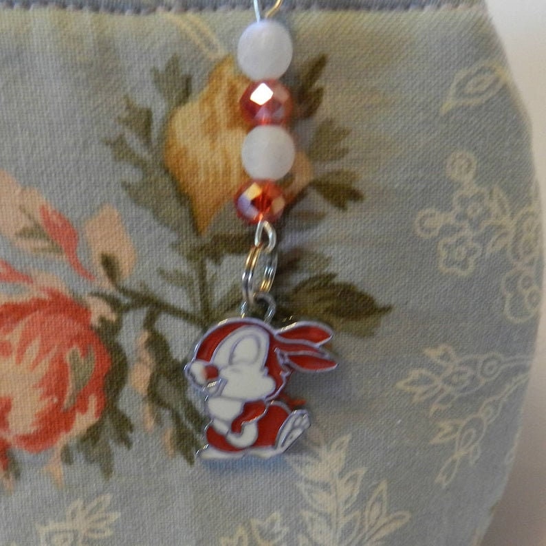Süßer Hase Zipper Pull Geldbörse Hoodie Phone Bling Zp5377 Versandfertig Süßer Hase Zipper Pull Geldbörse Hoodie Phone Bling Zp5377 Versandfertig von JnJGiftsHandmade