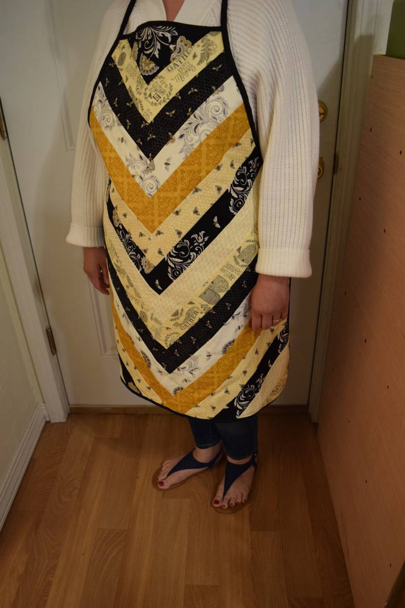 Honig Biene Chef Stil Schürze. Hergestellt Mit Der Bee Joyful Fabric Collection Von Moda. Handgemachte Schürze, Kostenloser Versand von JoBerryCreations