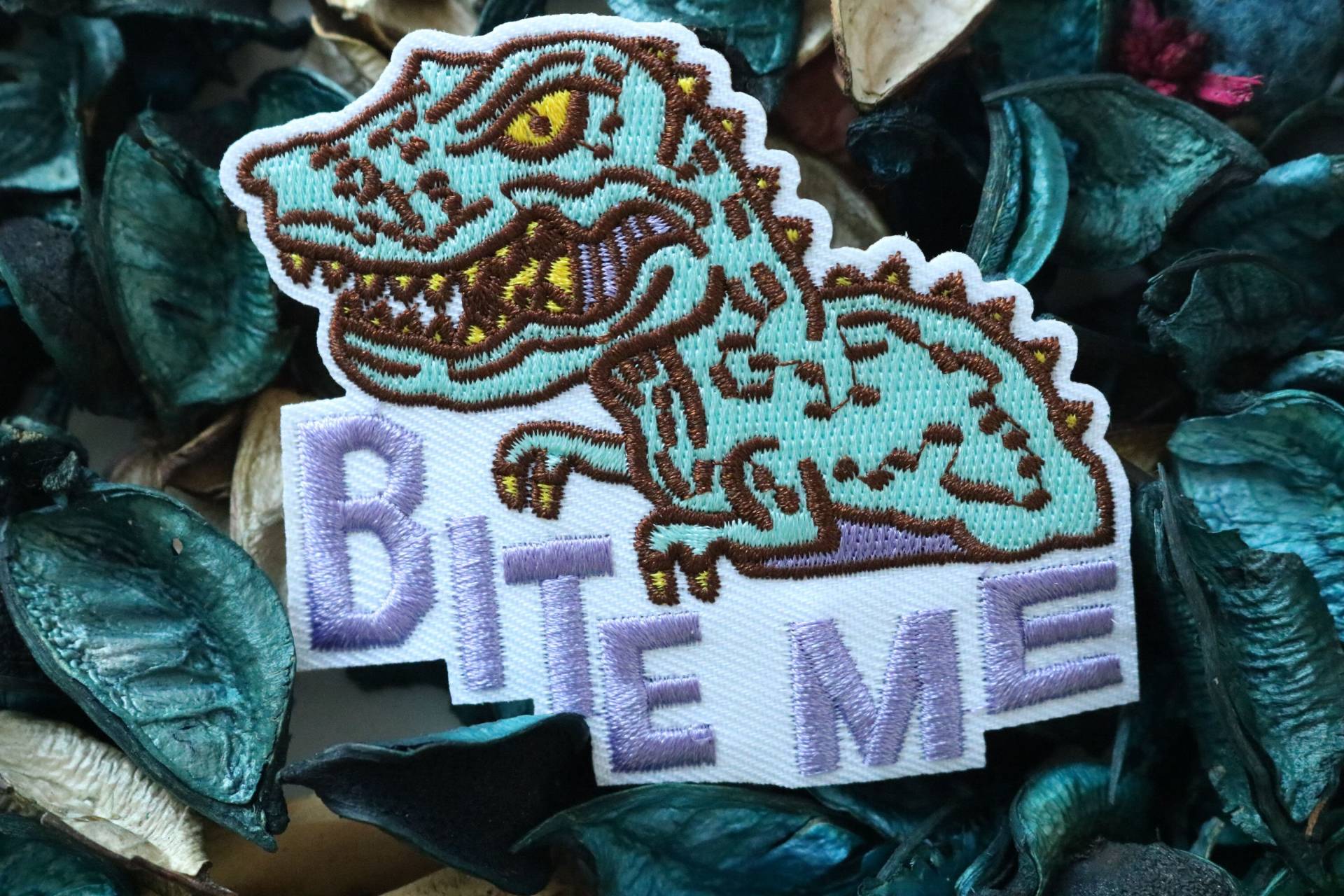 Bite Me Patch, Dinosaurier Aufnäher, T-Rex Aufnäher, Aufnäher von JoJoStoreHighJob