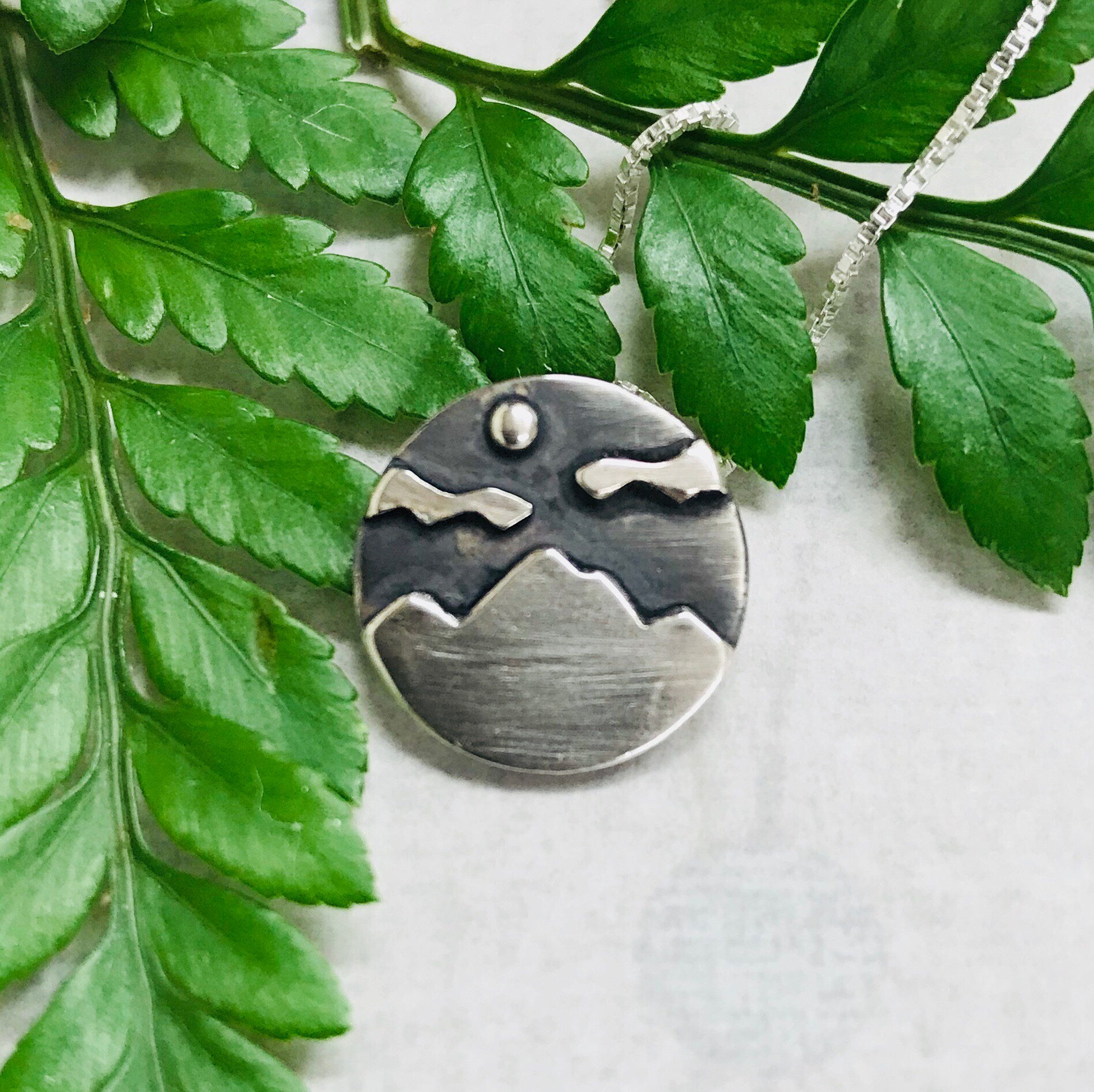 Kreis Berganhänger Kreis Berganhänger von JoJonesJewelry