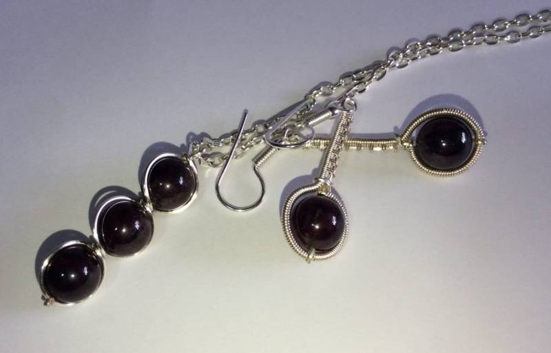 Granatdraht Gewickelt Halskette Und Ohrring Set - Roter Granat Januar Geburtsstein 2.hochzeitstag Edelstein von JoMoJewellery