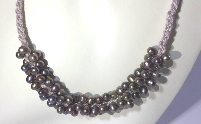 Hochzeitsjubiläum Halskette Mit Süßwasserperlen Pfau in Kumihimo Kette Gedreht - Juni Geburtsstein Sterling Silber Karabiner Hochzeitsjubiläum Halskette Mit Süßwasserperlen Pfau in Kumihimo Kette Gedreht - Juni Geburtsstein Sterling Silber Karabiner von JoMoJewellery