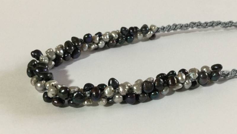 Schwarze Und Silberne Süßwasserperlen in Kumihimo-stil Gedrehte Halskette - Hochzeitsjubiläum Juni Geburtsstein Kumihimo Schmuck von JoMoJewellery