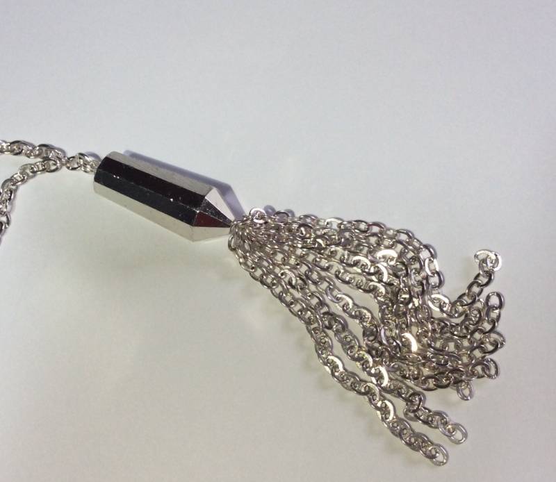 Silber Pyrit Kugel/Prismenförmige Quaste Halskette von JoMoJewellery