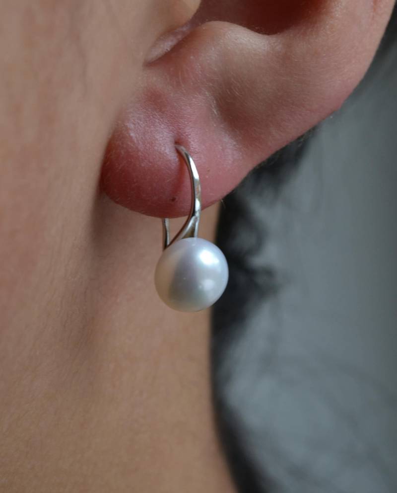 925 Sterling Silber Echte Süßwasser Weiße Perle Hookwire Tropfen Ohrringe - Hochzeit, Brautjungfer, Weihnachten 925 Sterling Silber Echte Süßwasser Weiße Perle Hookwire Tropfen Ohrringe - Hochzeit, Brautjungfer, Weihnachten von JoanJewelleryGifts