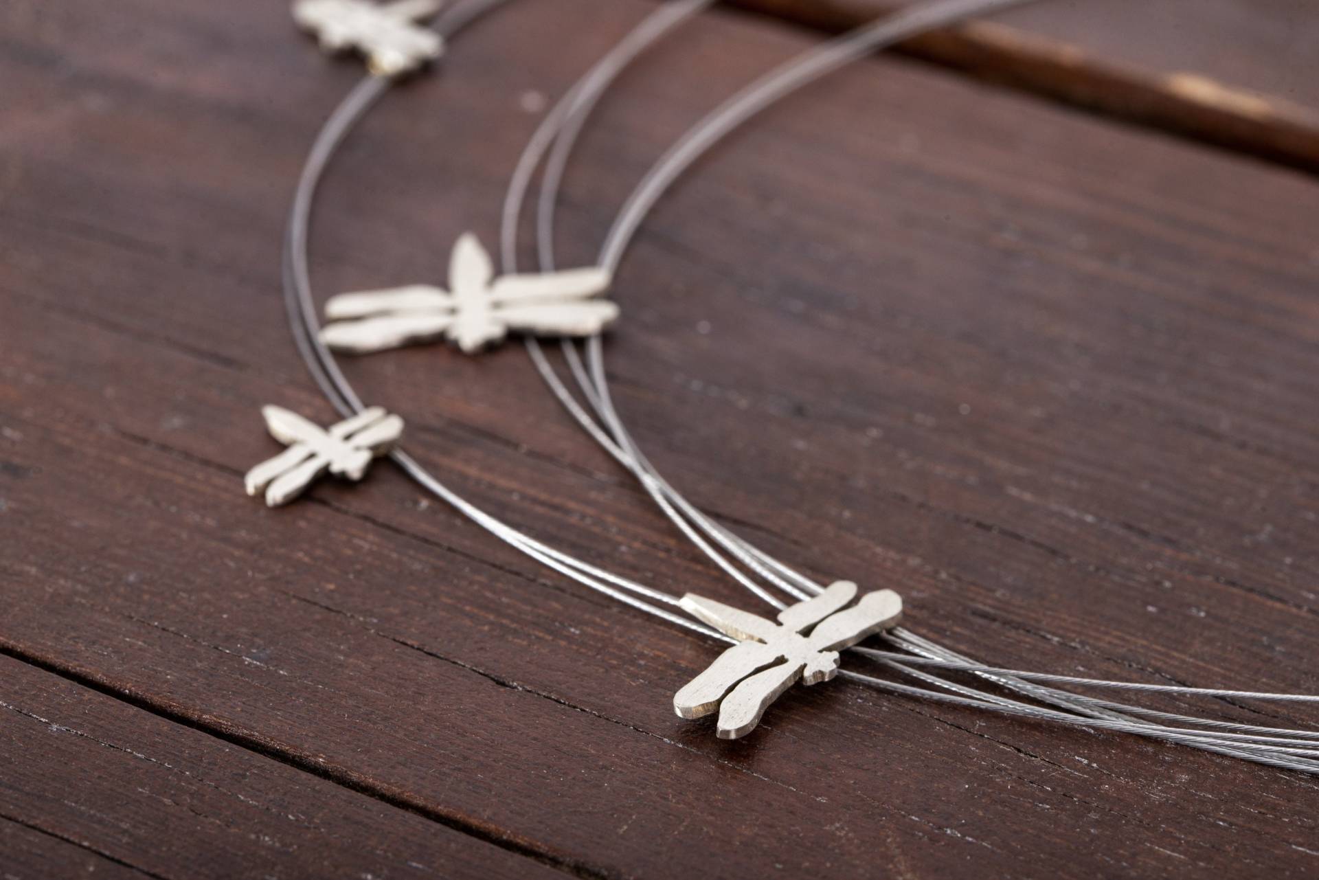 Charmante Silber Libellen Halskette - Einzigartiges Geschenk Für Den Naturliebhaber Charmante Silber Libellen Halskette - Einzigartiges Geschenk Für Den Naturliebhaber von JoannaKomorowska