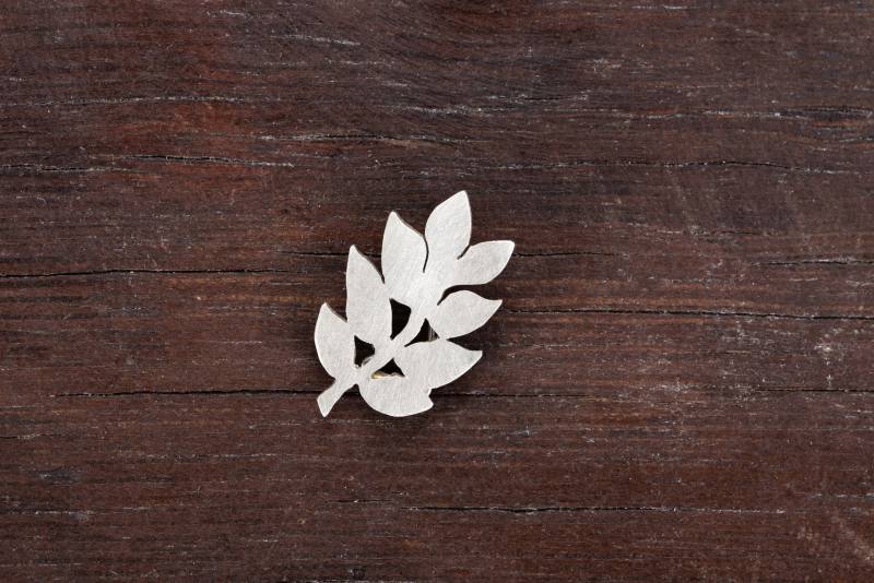 Einzigartige Eschenblatt Brosche - Eleganter Schmuck Für Naturliebhaber Einzigartige Eschenblatt Brosche - Eleganter Schmuck Für Naturliebhaber von JoannaKomorowska