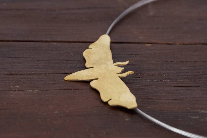 Elegante Gold Motten Halskette - Natur Inspirierter Schmuck Elegante Gold Motten Halskette - Natur Inspirierter Schmuck von JoannaKomorowska