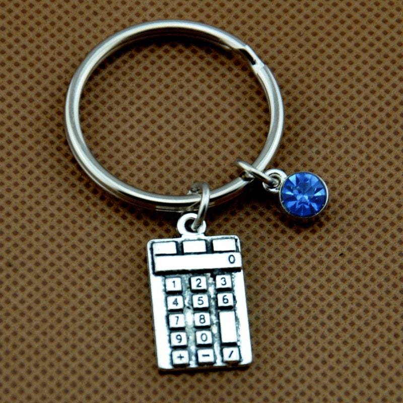 Geschenk Für Mathe Student Schlüsselanhänger, Rechner Universität Grad College Initial Birthstone Graduierung Präsentieren Frauen Sie Ihn von Joannadiybeads