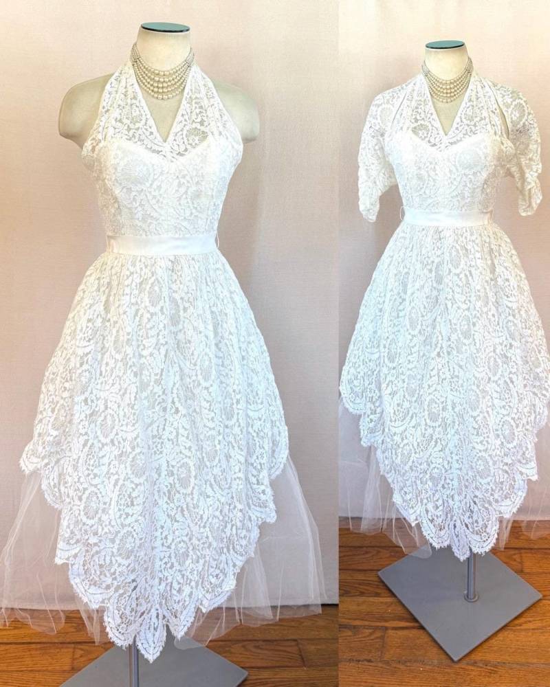 Vintage Brautkleid Von Harry Keizer 1940Er 1950Er Jahre Tüll Weiße Spitze Bolero 30 Büste Xxs Xs Prinzessin Kleid Mit Shrug Neckholder Top von JoanneKleinVintage