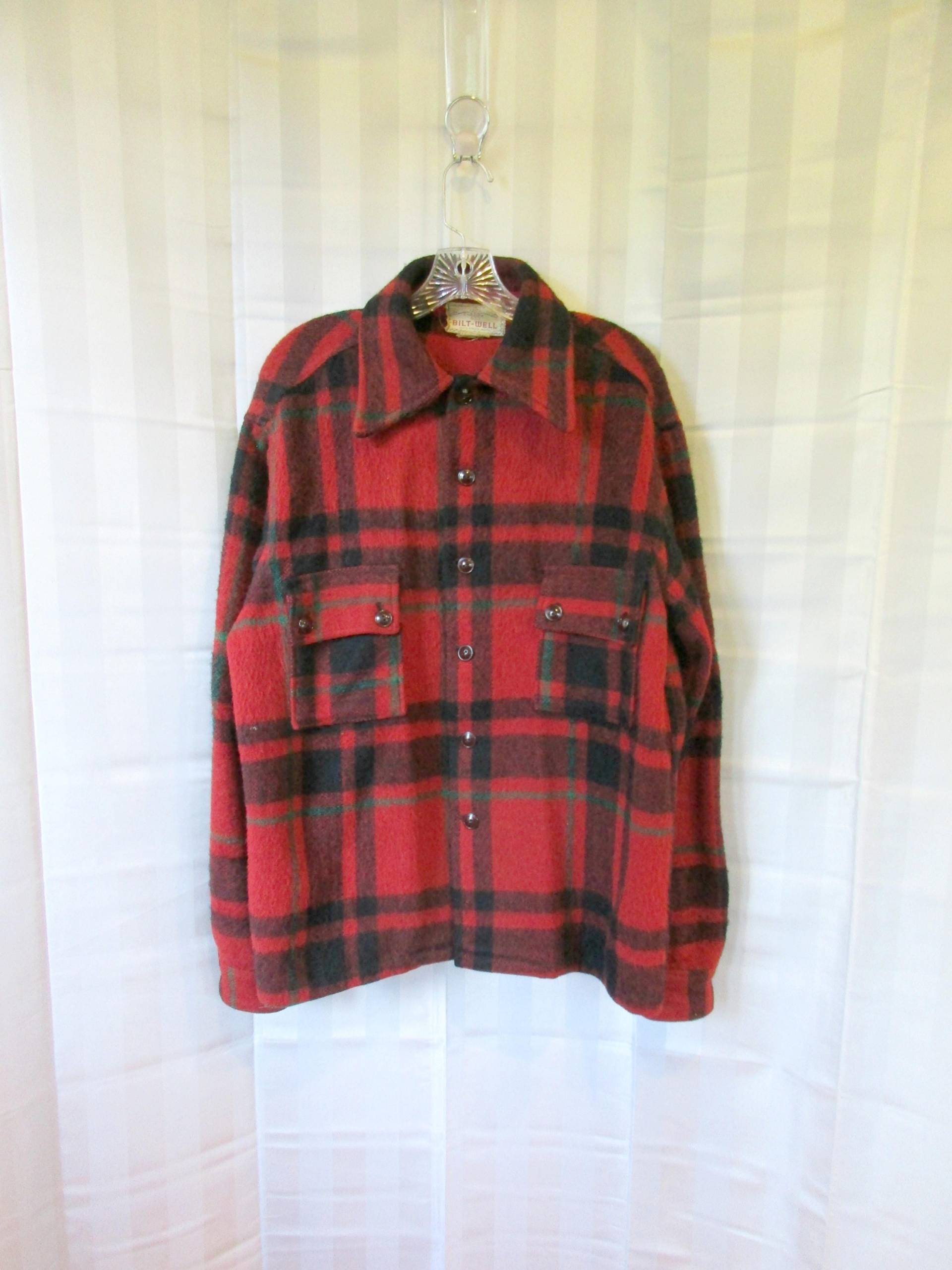 Vintage Karierte Jacke 1950Er 1960Er Jahre Bilt Well Wollhemd Rot Schwarz Grün 48 Medium Large Winter Arbeitshemd Arbeitshemdjacke Vintage Karierte Jacke 1950Er 1960Er Jahre Bilt Well Wollhemd Rot Schwarz Grün 48 Medium Large Winter Arbeitshemd Arbeitshemdjacke von JoanneKleinVintage